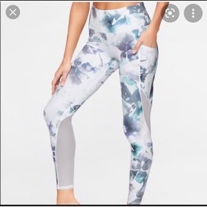 Athleta Floral Mudra 7/8 Tight Leggings
